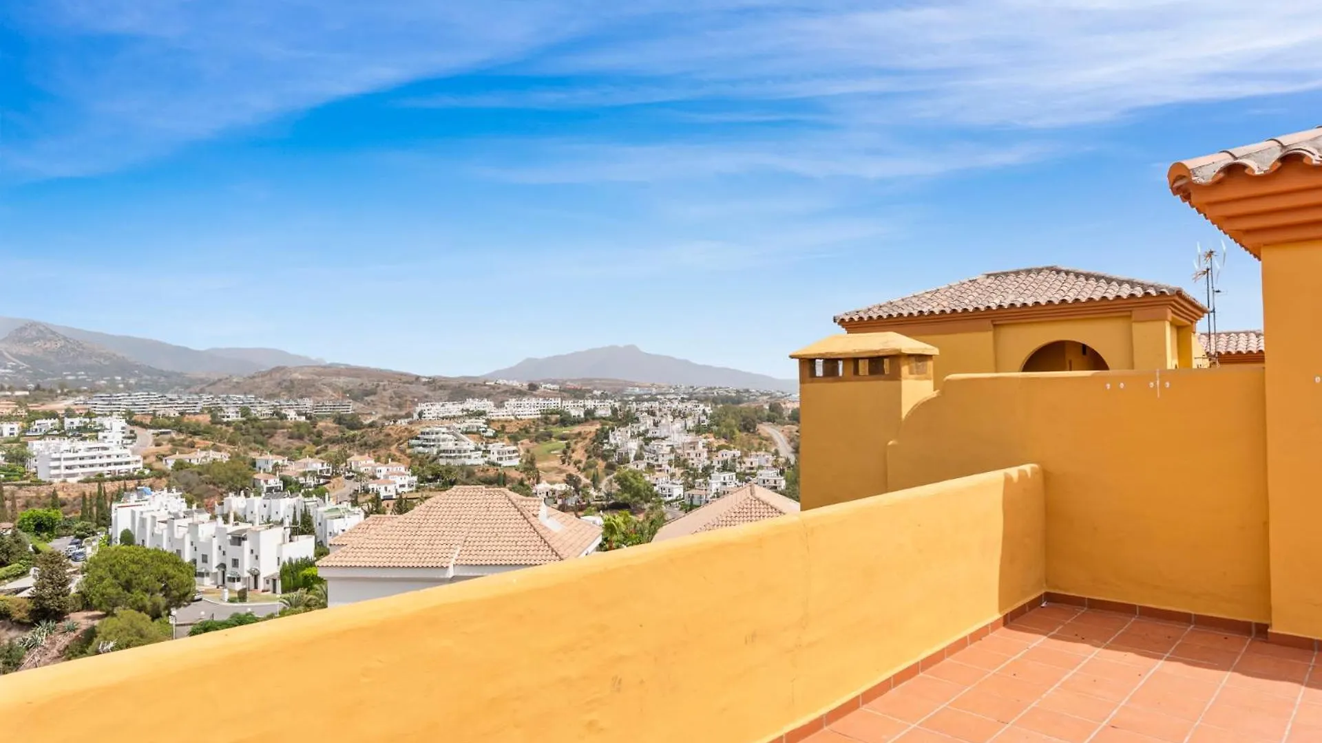 Sky And Sea Estepona Penthouse Apartment