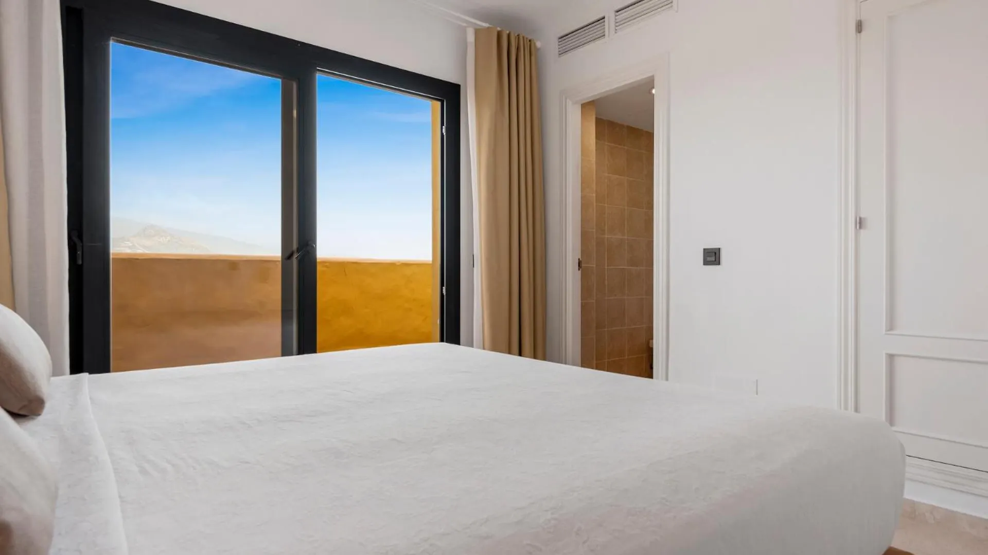 Sky And Sea Estepona Penthouse 0*,  Spain